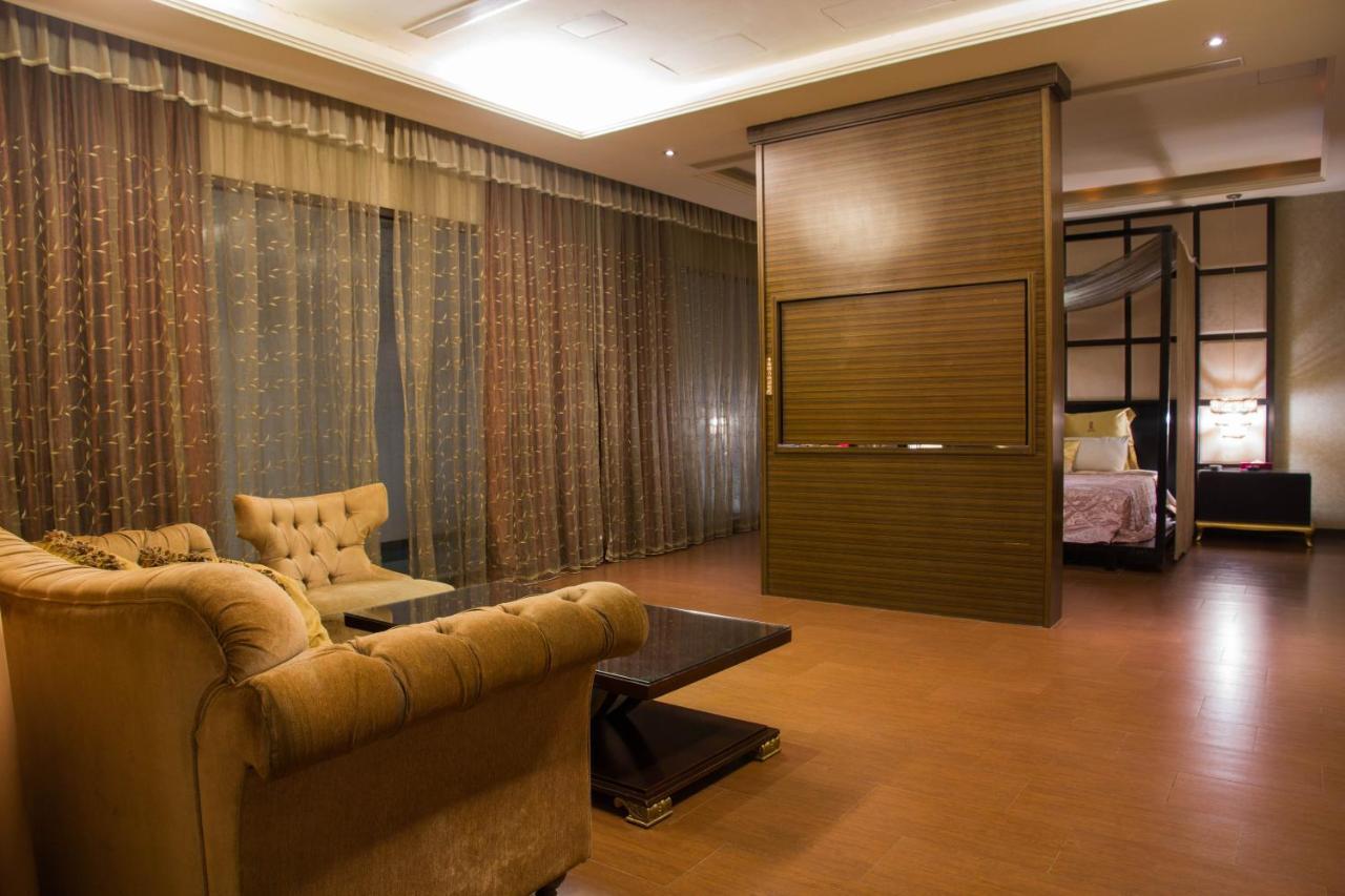 Lu Kang Villa Spa 鹿港鎮 エクステリア 写真