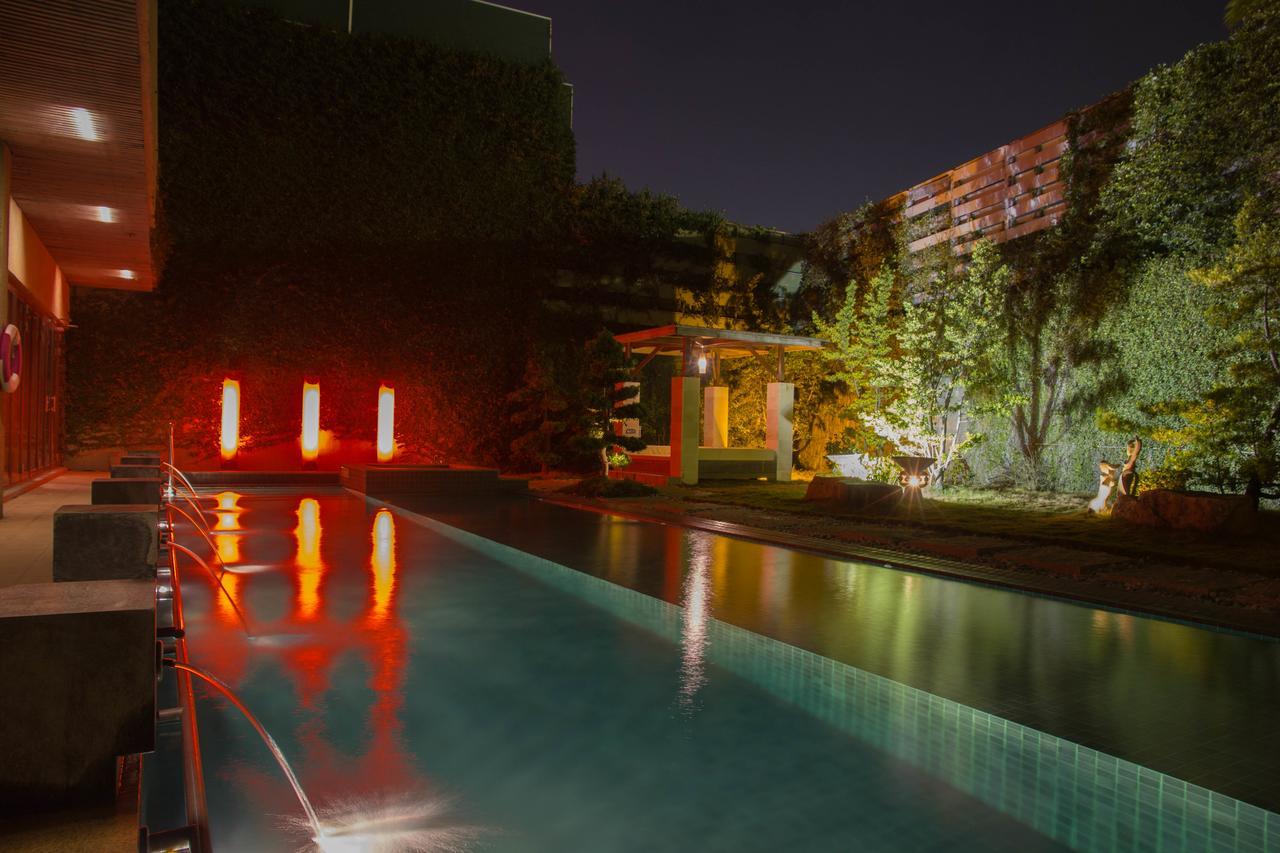 Lu Kang Villa Spa 鹿港鎮 エクステリア 写真